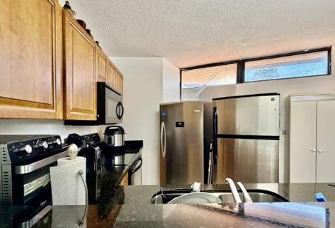 3870 Victoria Drive, West Palm Beach FL - photo 13 of 35