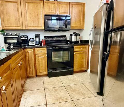 3870 Victoria Drive, West Palm Beach FL - photo 12 of 35