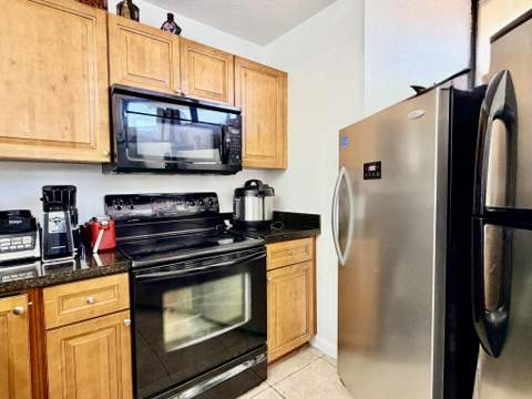 3870 Victoria Drive, West Palm Beach FL - photo 11 of 35