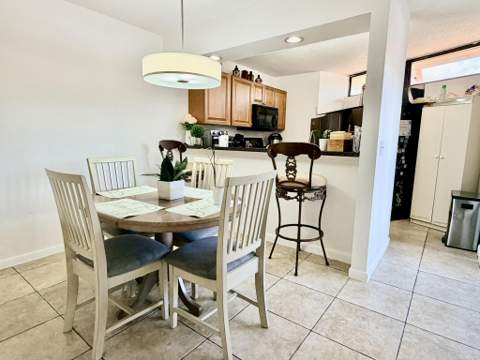 3870 Victoria Drive, West Palm Beach FL - photo 14 of 35