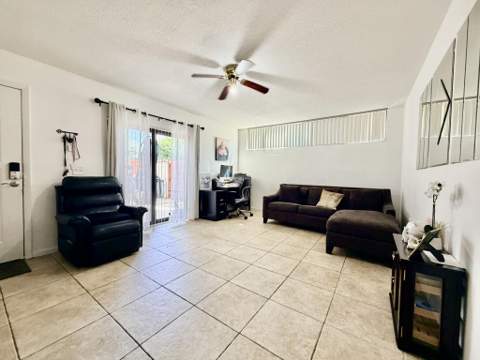 3870 Victoria Drive, West Palm Beach FL - photo 17 of 35