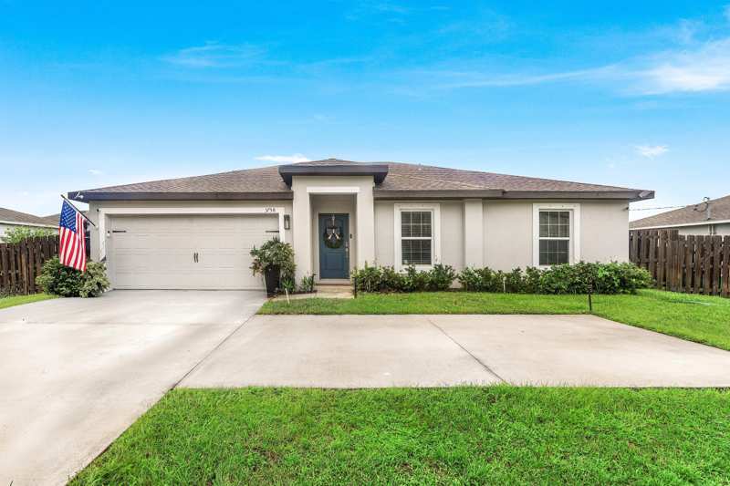 3 bedroom Single Family Residence at 3758 SW Darwin Boulevard, Port St Lucie Section 22, Port St. Lucie — photo 1