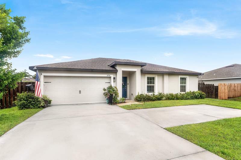 3 bedroom Single Family Residence at 3758 SW Darwin Boulevard, Port St Lucie Section 22, Port St. Lucie — photo 3