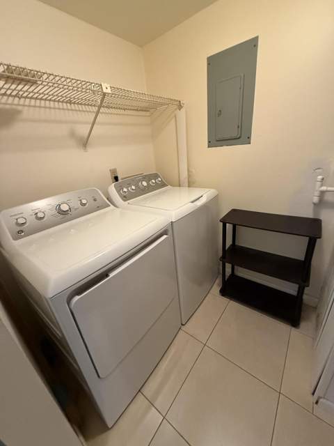 131 Lake Pine Circle #D2, Greenacres FL - photo 9 of 15