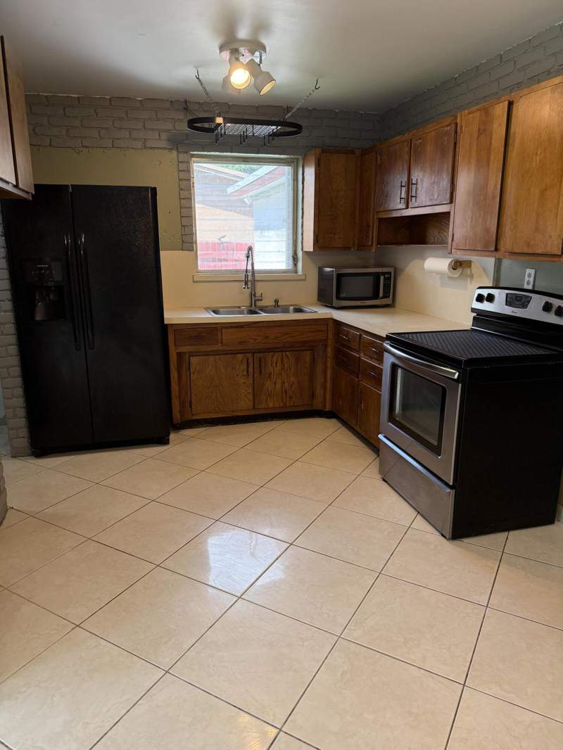 2 bedroom Single Family Residence at 7440 Freedom Street, Driftwood Estates No 3, Hollywood — photo 5