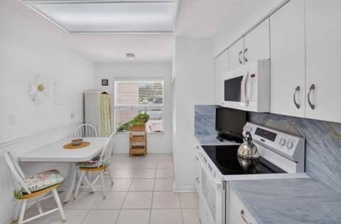 14527 Bonaire Boulevard #110, Delray Beach FL - photo 13 of 50