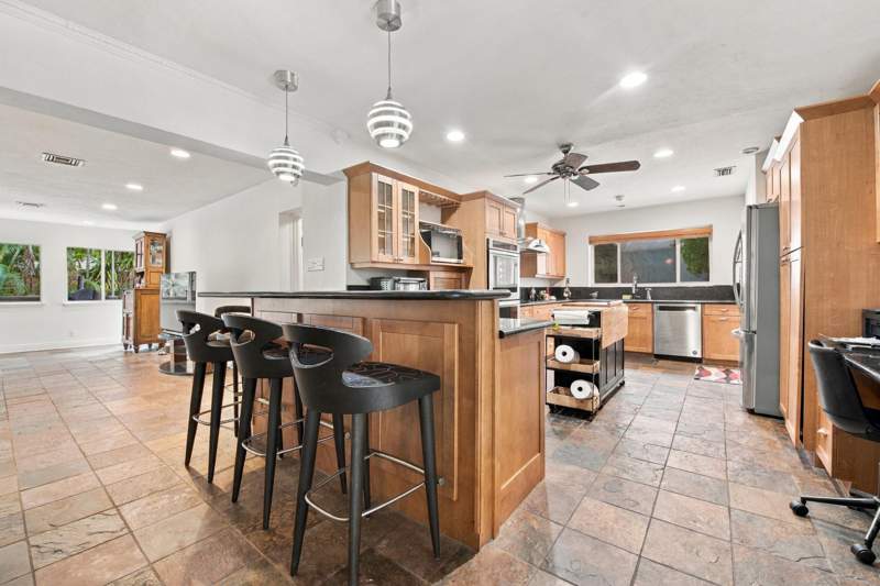 4 bedroom Single Family Residence at 1818 NE 20th Street, North Ridge, Fort Lauderdale — photo 4