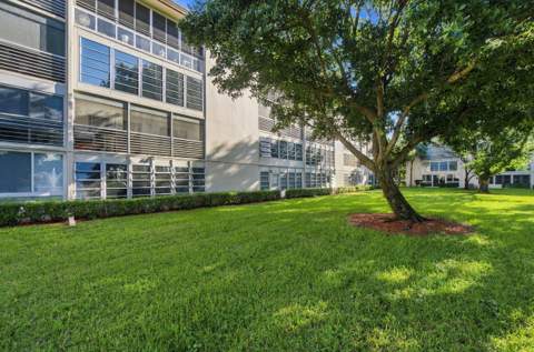 2305 Lucaya Lane #E4, Coconut Creek FL - photo 22 of 36