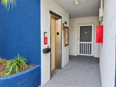 3150 Holiday Springs Boulevard #8-204, Margate FL - photo 20 of 31