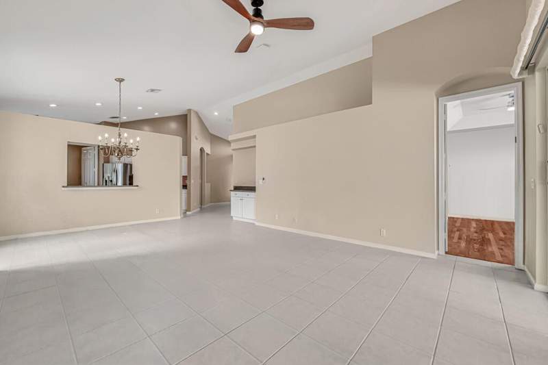 3 bedroom Single Family Residence at 8067 Bellafiore Way, Melrose Pud Pod G, Boynton Beach — photo 3