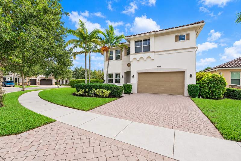 4 bedroom Single Family Residence at 8376 NW 121st Way, Heron Bay North Plat 3, Parkland — photo 2