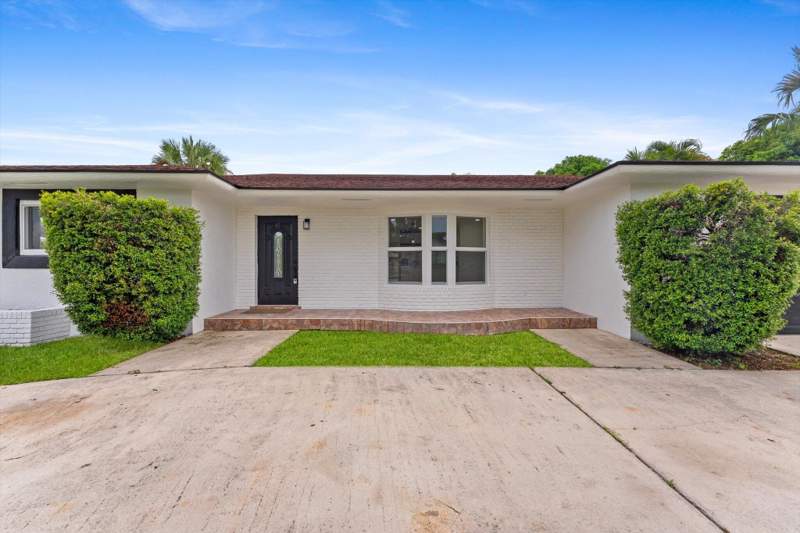 3 bedroom Single Family Residence at 1660 40th Street, Westfield At Wpb, West Palm Beach — photo 3