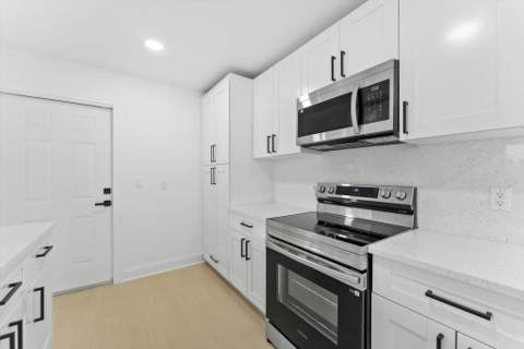 1660 40th Street, West Palm Beach FL - photo 11 of 31