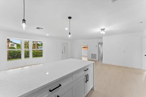 1660 40th Street, West Palm Beach FL - photo 13 of 31