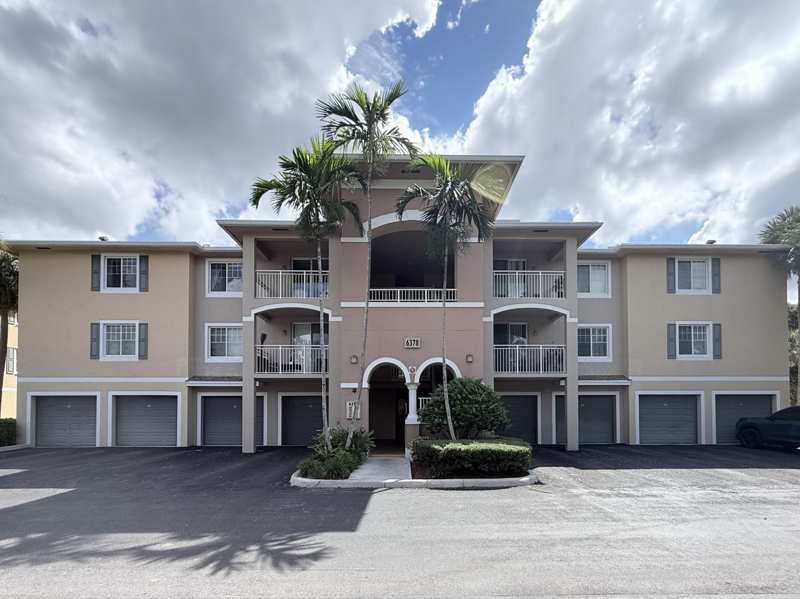 3 bedroom Condominium at 6378 Emerald Dunes Drive #301, Villas At Emerald Dunes Condo, West Palm Beach — photo 1