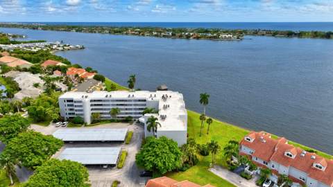 8200 Lakeshore Drive #2010, Hypoluxo FL - photo 23 of 82