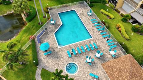 8200 Lakeshore Drive #2010, Hypoluxo FL - photo 12 of 70