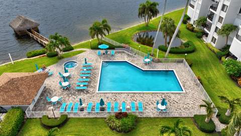 8200 Lakeshore Drive #2010, Hypoluxo FL - photo 13 of 70