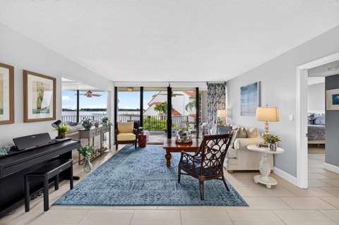 8200 Lakeshore Drive #2010, Hypoluxo FL - photo 12 of 82