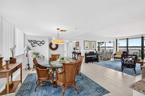 8200 Lakeshore Drive #2010, Hypoluxo FL - photo 17 of 82