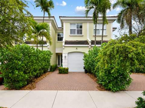 1226 NE 14Th Avenue, home for sale on NE 14Th Avenue