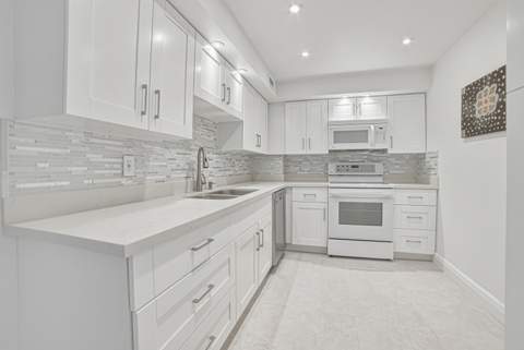 3450 S Ocean Boulevard #121, Palm Beach FL - photo 17 of 47