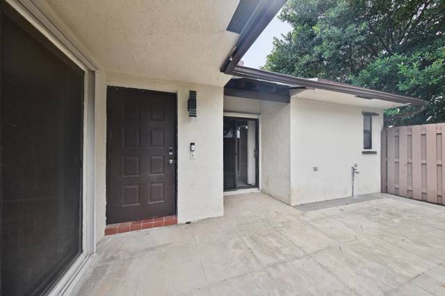 3402 WATERVIEW Circle #B, home for sale in Palm Springs