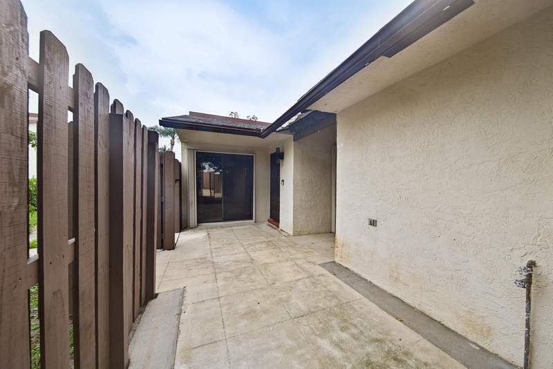 2 bedroom Townhouse at 3402 Waterview Circle #B, Waterview Estates, Palm Springs — photo 5