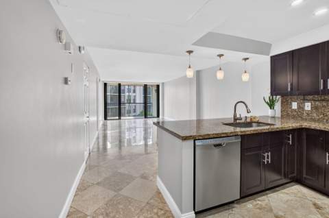 20 Royal Palm Way #3010, Boca Raton FL - photo 10 of 39
