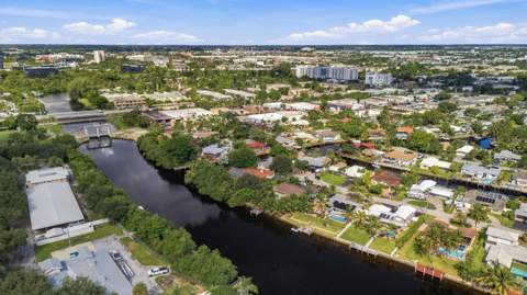 460 SW 18th Court, Pompano Beach FL - photo 10 of 12
