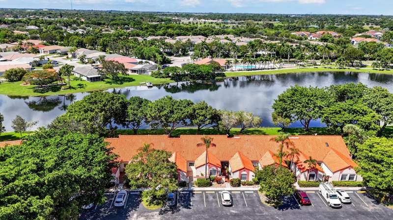 2 bedroom Villa at 126 Centennial Court, Anglo-American Plat Two, Deerfield Beach — photo 3