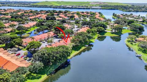 126 Centennial Court, Deerfield Beach FL - photo 7 of 43