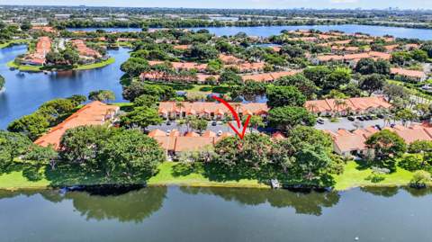 126 Centennial Court, Deerfield Beach FL - photo 8 of 43