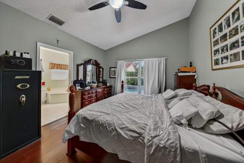 20310 SW 3rd Street, Pembroke Pines FL - photo 9 of 22