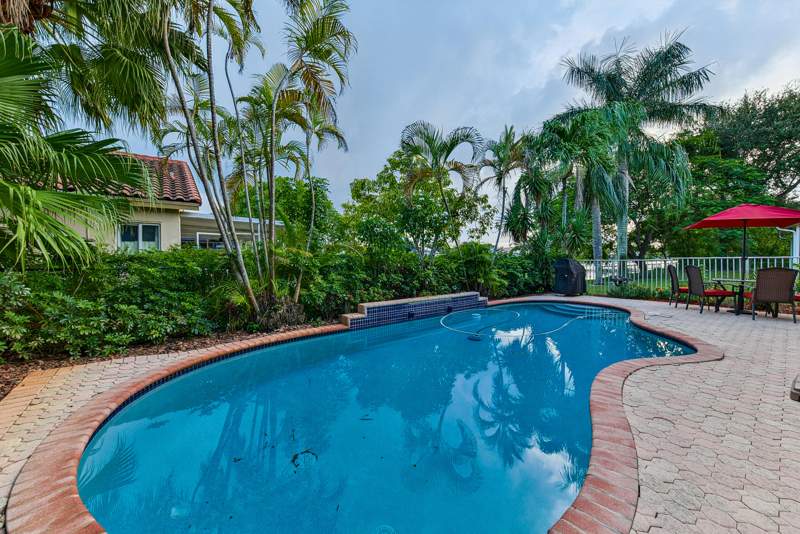 4 bedroom Single Family Residence at 20310 SW 3rd Street, Crystal Pointe, Pembroke Pines — photo 4