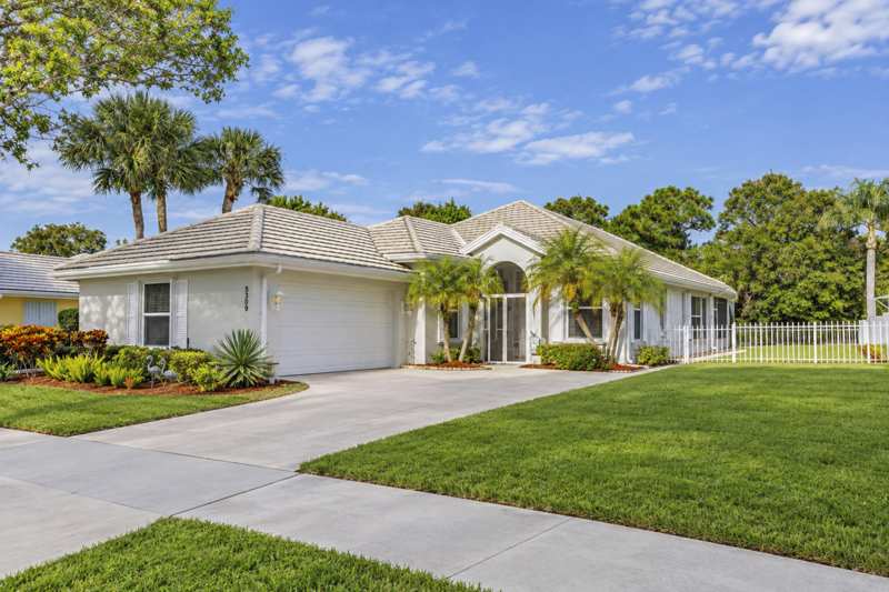 3 bedroom Single Family Residence at 5203 SE Sweetbrier Terrace, The Preserve, Hobe Sound — photo 1