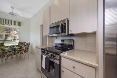 5203 SE Sweetbrier Terrace, Hobe Sound FL - photo 13 of 74