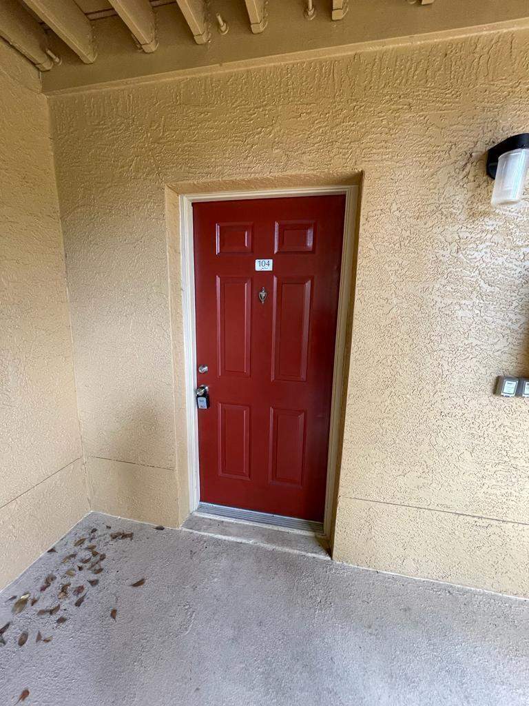 1 bedroom Condominium at 4783 Via Palm Lakes #104, Palm Lake Condo, West Palm Beach — photo 3
