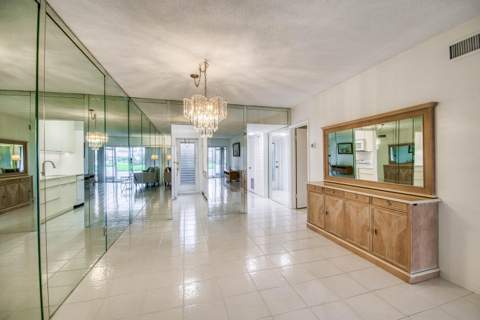3351 Spanish Trail #113, Delray Beach FL - photo 7 of 20