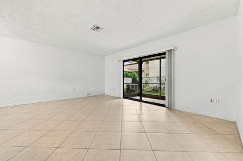 4153 Coral Springs Drive, Coral Springs FL - photo 13 of 39