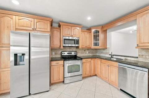 4153 Coral Springs Drive, Coral Springs FL - photo 8 of 39
