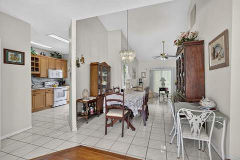 6181 Country Fair Circle, Boynton Beach FL - photo 7 of 57