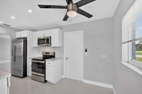 1404 SW 22nd Avenue, Boynton Beach FL - photo 19 of 76