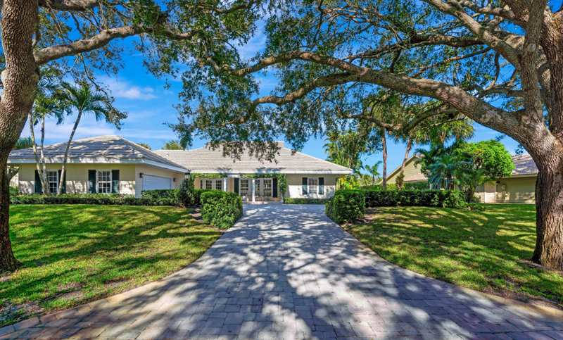 4 bedroom Single Family Residence at 18289 SE Heritage Drive, Heritage Oaks, Jupiter — photo 1