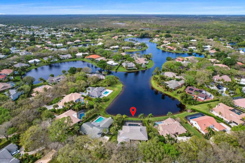 4 bedroom Single Family Residence at 18289 SE Heritage Drive, Heritage Oaks, Jupiter — photo 2