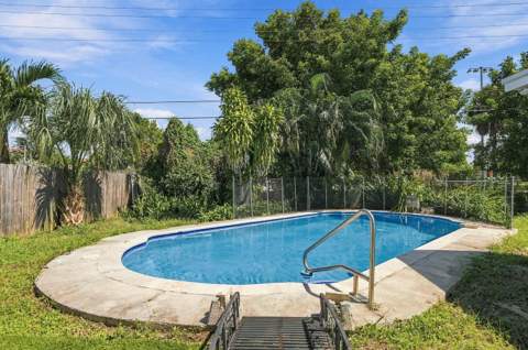 4320 NE 18th Avenue, Pompano Beach FL - photo 6 of 9