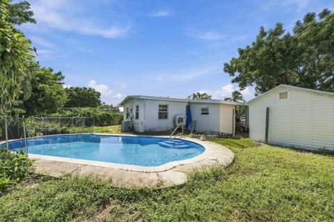 4320 NE 18th Avenue, Pompano Beach FL - photo 7 of 9