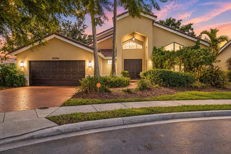 4 bedroom Single Family Residence at 20104 NW 9th Drive, Preserve At Chapel Trail, Pembroke Pines — photo 3