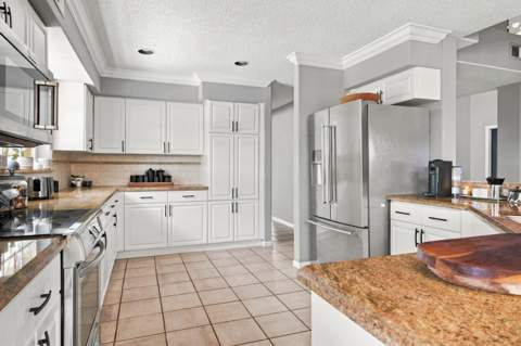20104 NW 9th Drive, Pembroke Pines FL - photo 20 of 41
