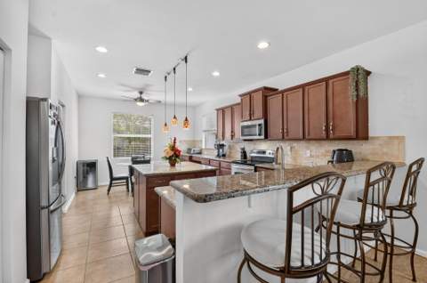 9070 Winterhaven Circle, West Palm Beach FL - photo 16 of 41
